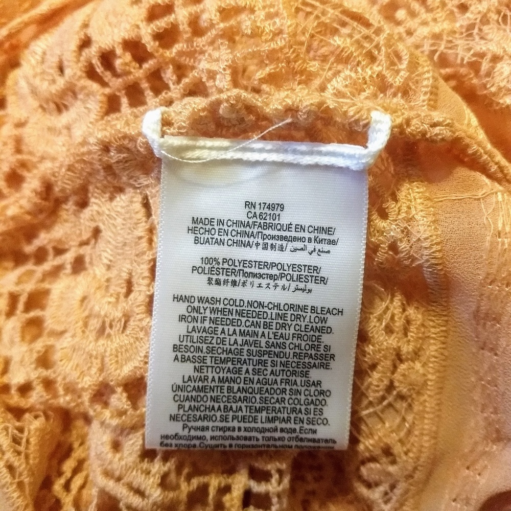 BCBGMAXAZRIA chiffon lace top shirt sz med NWT *J - Picture 5 of 8